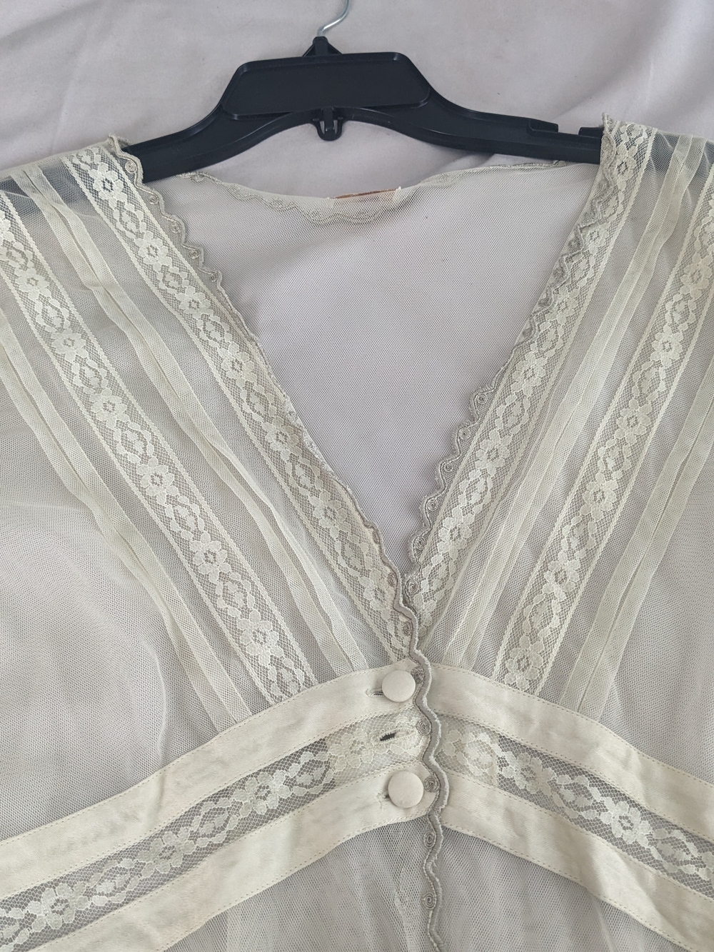 Age Of Love By Natoya Lace-Trim Sheer V-Neck 3/4 Sleeve Duster in Ivory S